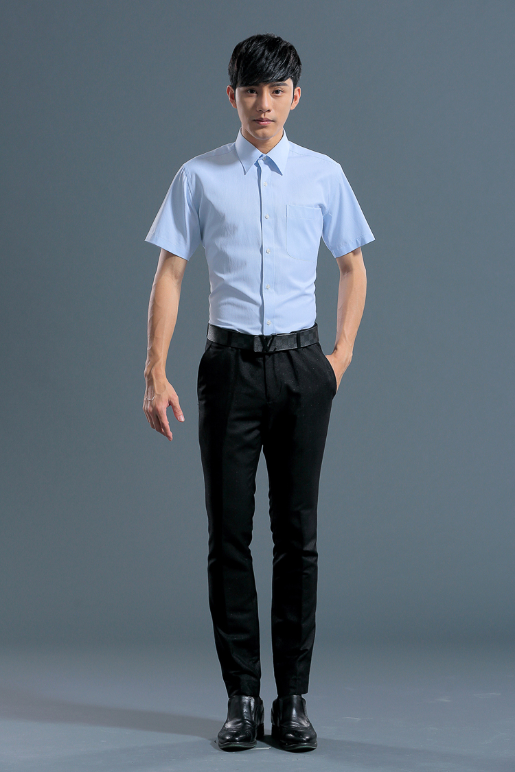 国模男装T恤拍摄